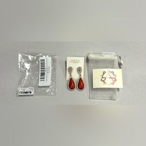 NWT Amrita Singh faux coral & goldtone rhinestone drop style teardrop earrings